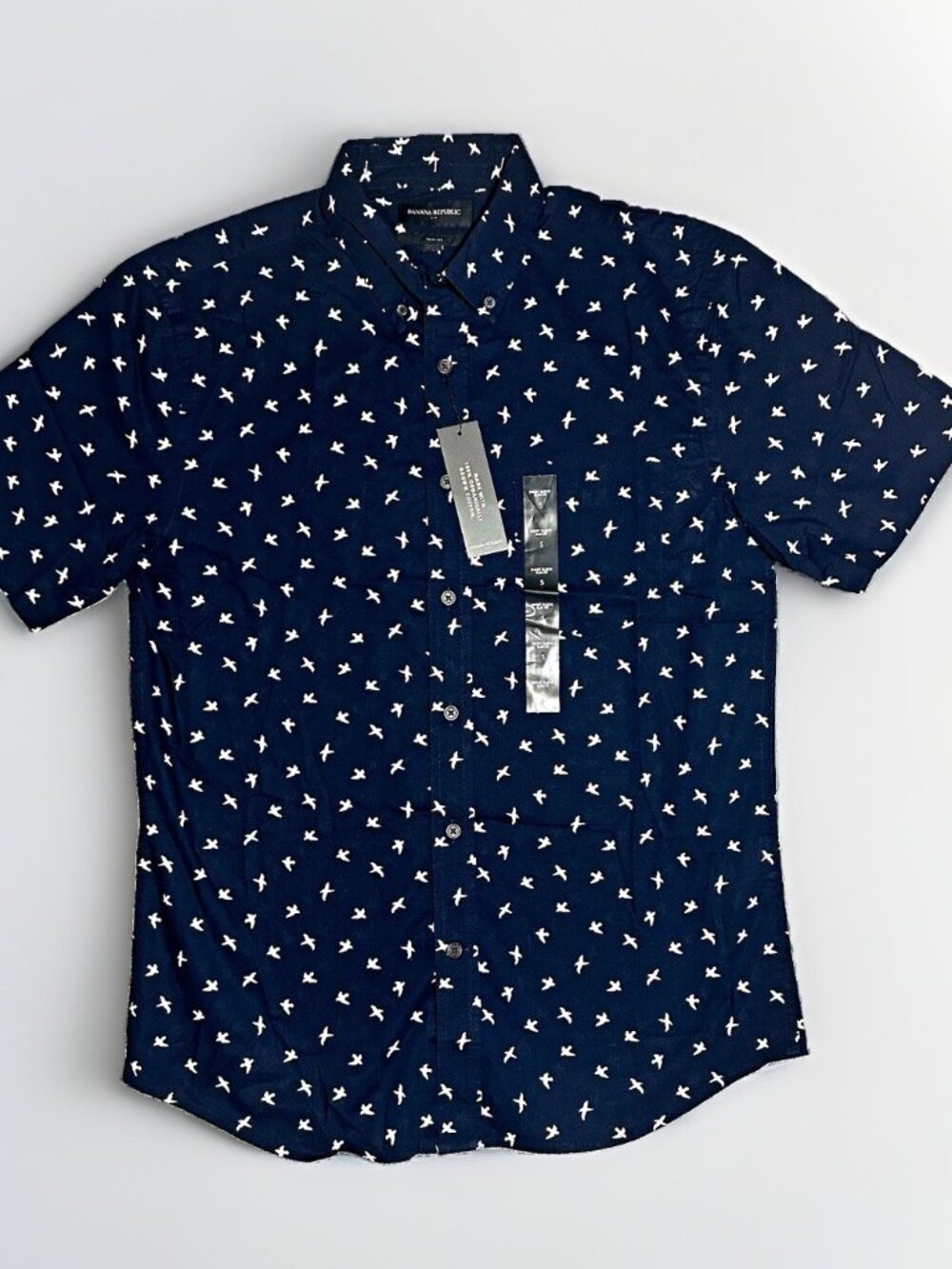 Banana Republic Shirt Men’s S Blue Bird Print Slim Fit Short Sleeve Button Down